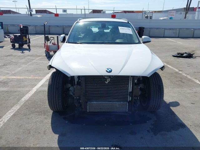 WBAVM1C53EVW50536 BMW X1