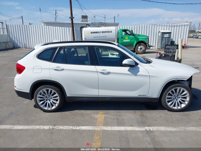 BMW X1 2014 WBAVM1C53EVW50536 Image 14