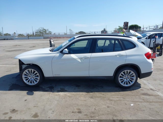BMW X1 2014 WBAVM1C53EVW50536 Image 15