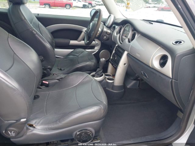 2002 MINI COOPER WMWRC33482TE11873 Photo 4