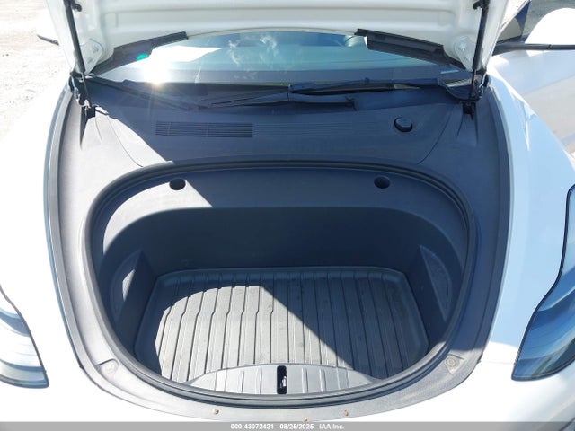 2023 TESLA MODEL 3 5YJ3E1EA6PF502075 Photo 9