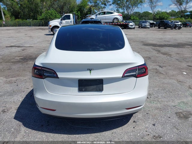 5YJ3E1EA6PF502075 Tesla MODEL 3