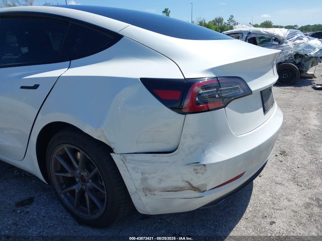 2023 TESLA MODEL 3 5YJ3E1EA6PF502075 Photo 5