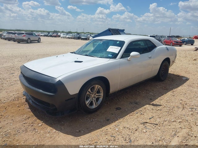 Dodge Challenger 2014 2C3CDYAG4EH233852 Image 2