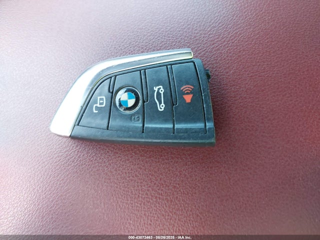 3MW5R7J00N8C29890 BMW 330I
