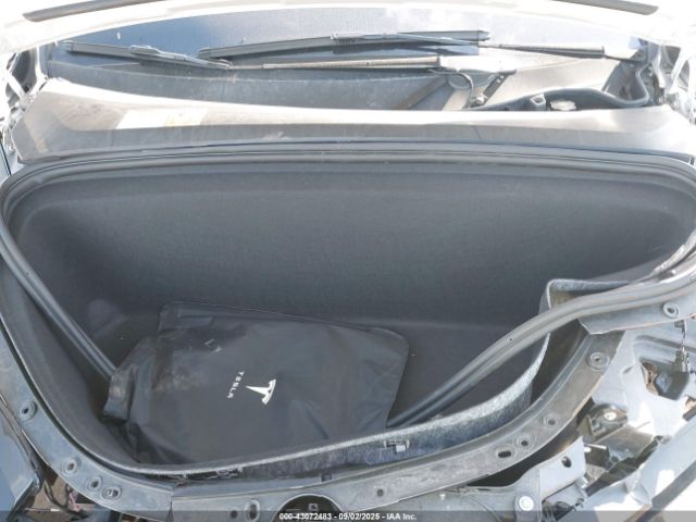 2017 TESLA MODEL X 5YJXCDE27HF040404 Photo 9