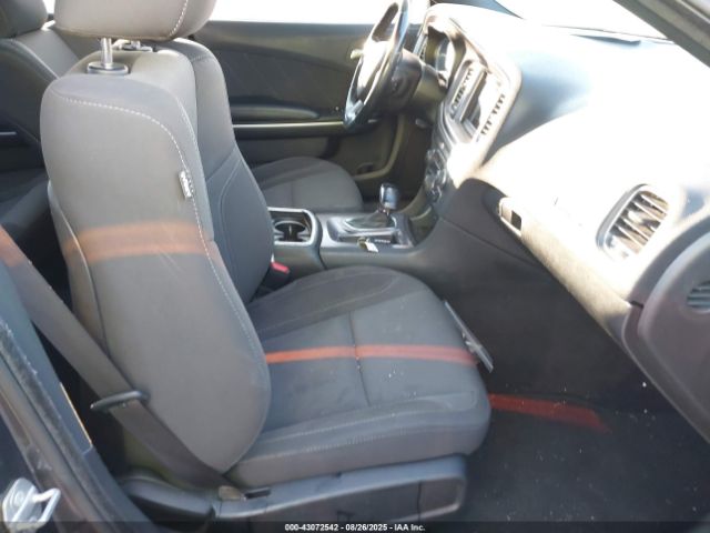 2019 DODGE CHARGER 2C3CDXBG6KH664746 Photo 4