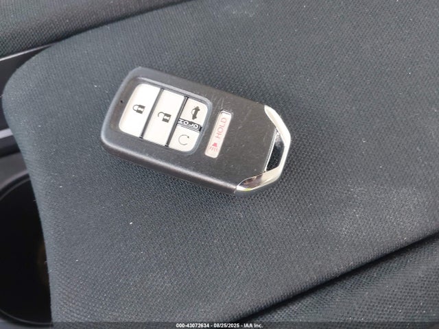 2HGFC1F3XMH700586 Honda l15b7