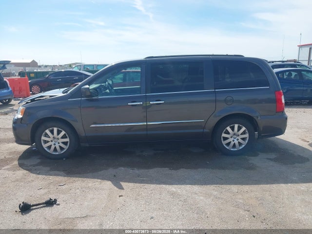 2C4RC1BG3FR535241 Chrysler Town and Country