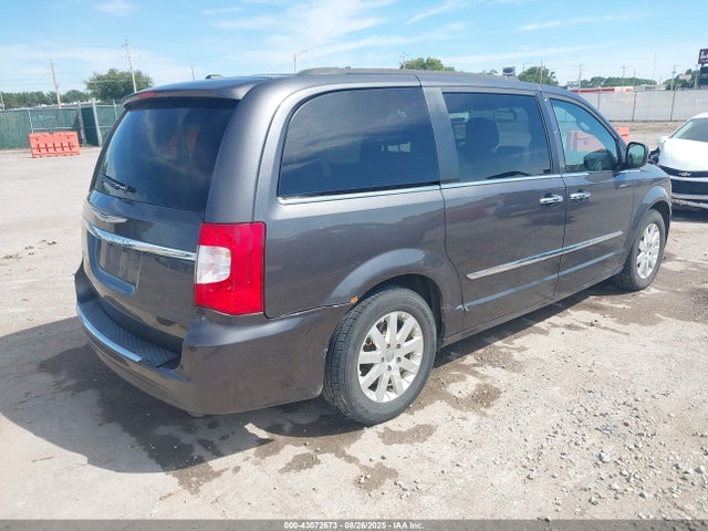 2C4RC1BG3FR535241 Chrysler Town and Country