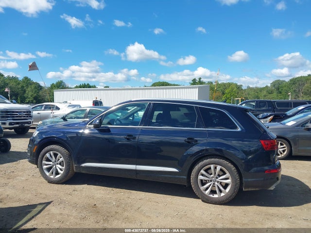 Audi Q7 2017 WA1LAAF72HD018986 Image 14
