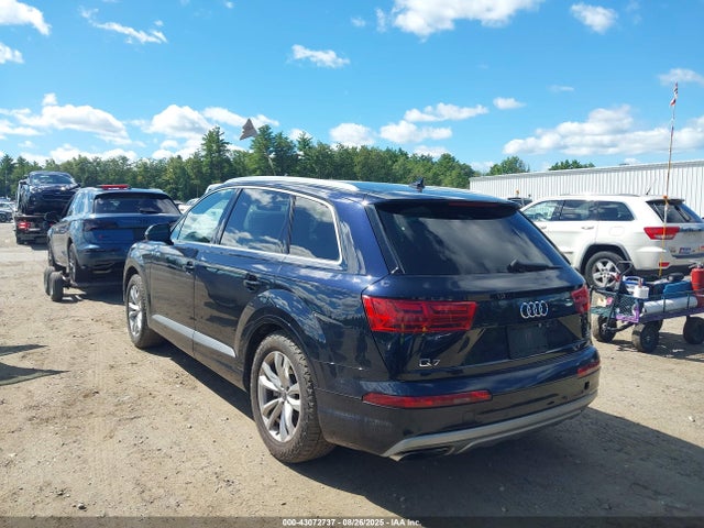 2017 AUDI Q7 WA1LAAF72HD018986 Photo 2