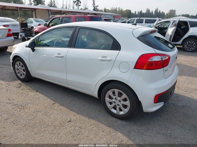KIA gamma 2016 KNADM5A32G6686784 Image 3