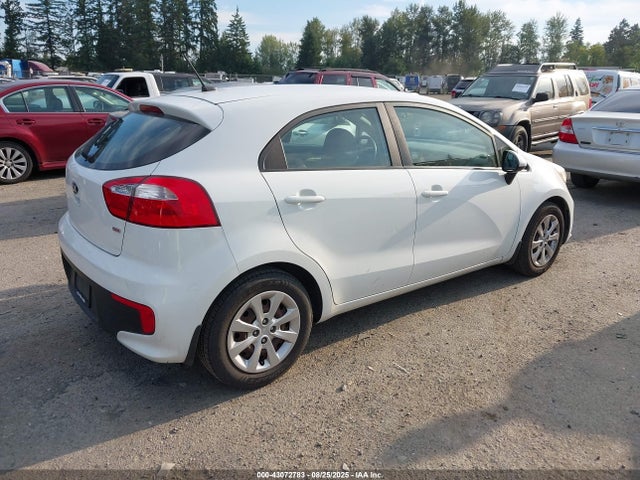 KIA gamma 2016 KNADM5A32G6686784 Image 4