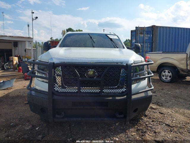 1N6BA1RP8HN534063 Nissan Titan