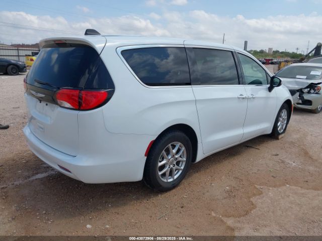 2023 CHRYSLER VOYAGER 2C4RC1CG9PR525801 Photo 3