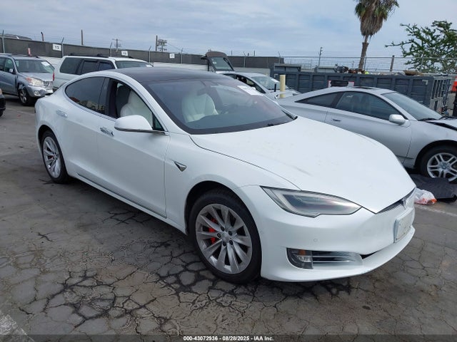 2020 TESLA MODEL S 5YJSA1E44LF364385 Photo 0