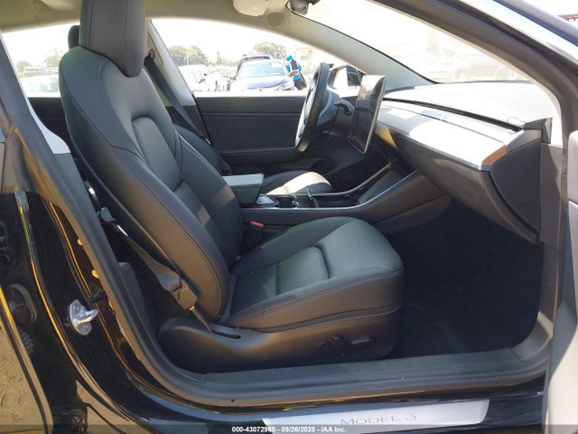 2020 TESLA MODEL 3 5YJ3E1EB2LF710425 Photo 4