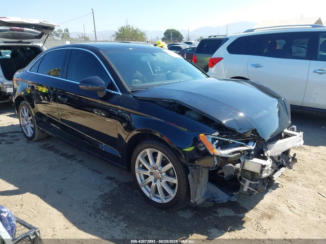 2015 AUDI A3 WAUCJGFF3F1091652 Photo 0