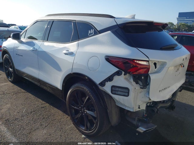 3GNKBJRS3KS643233 Chevrolet lgx
