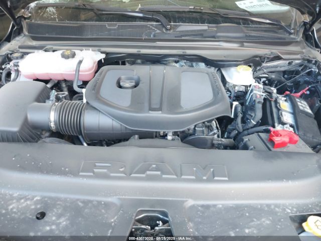 2025 RAM 1500 1C6SRFLP0SN689478 Photo 9