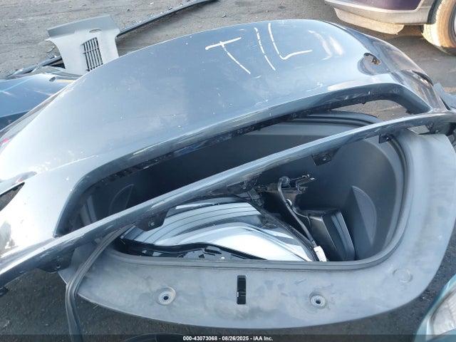 Tesla Model Y 2024 7SAYGDED3RF018527 Image 20