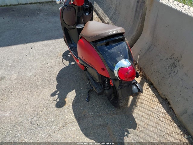 Honda NCW50 2024 JH2AF7717RK701475 Image 4