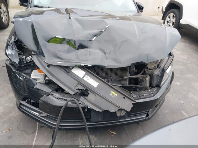 1VWAT7A39GC038085 Volkswagen 1.8t