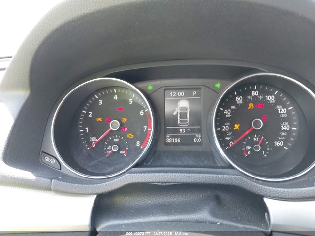 1VWAT7A39GC038085 Volkswagen 1.8t