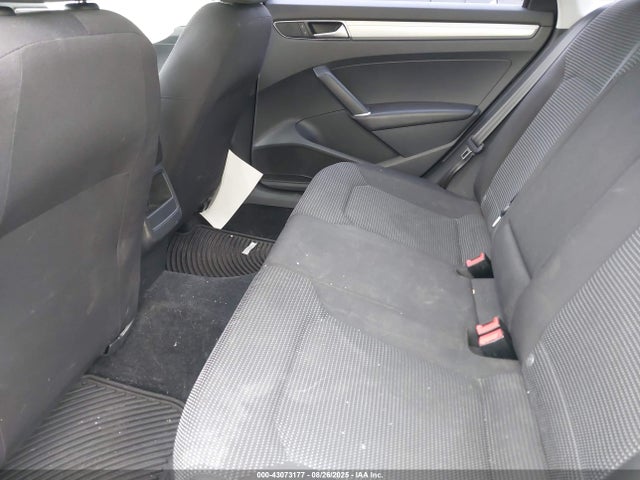 1VWAT7A39GC038085 Volkswagen 1.8t