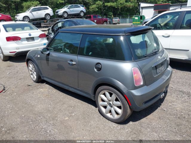 2004 MINI COOPER S WMWRE33424TD77233 Photo 2