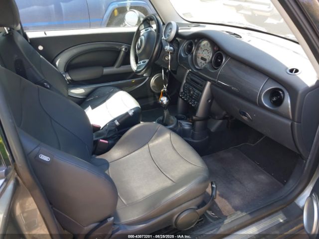 2004 MINI COOPER S WMWRE33424TD77233 Photo 4