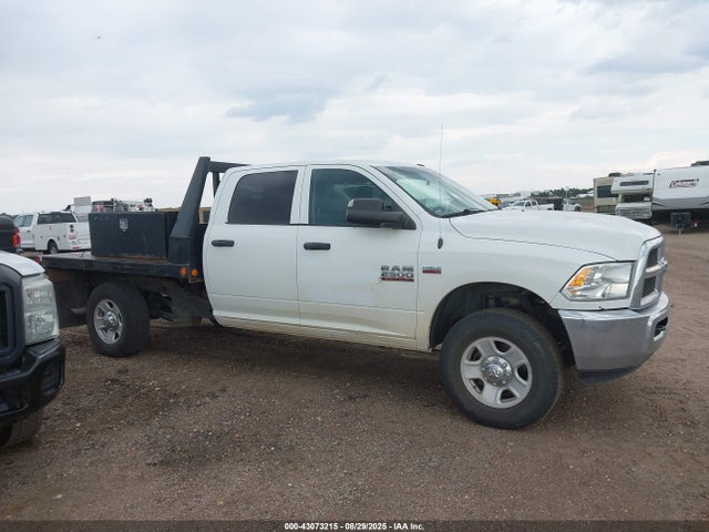3C6UR5HJ1JG338237 RAM 2018