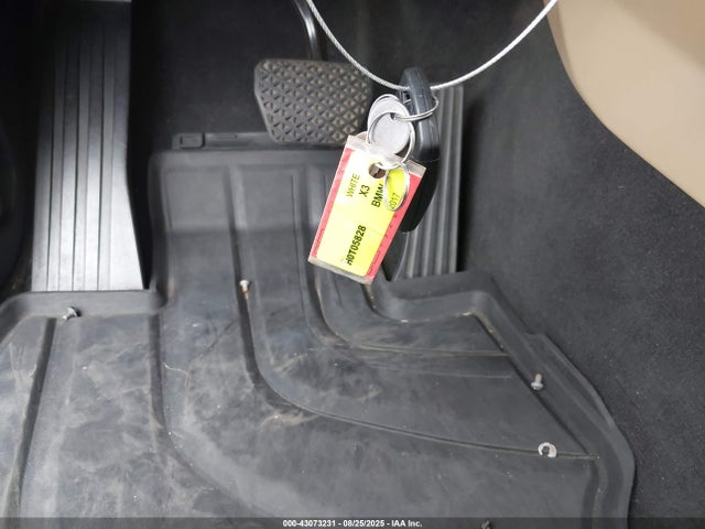 5UXWX9C55H0T05828 BMW X3