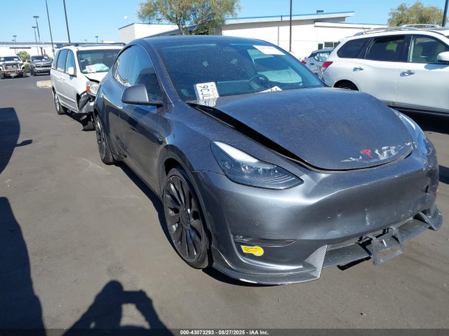2022 TESLA MODEL Y 7SAYGDEFXNF499324 Photo 0