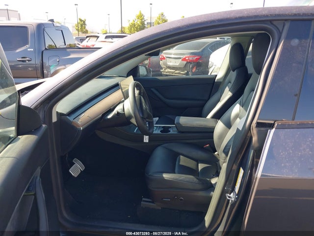 2022 TESLA MODEL Y 7SAYGDEFXNF499324 Photo 4