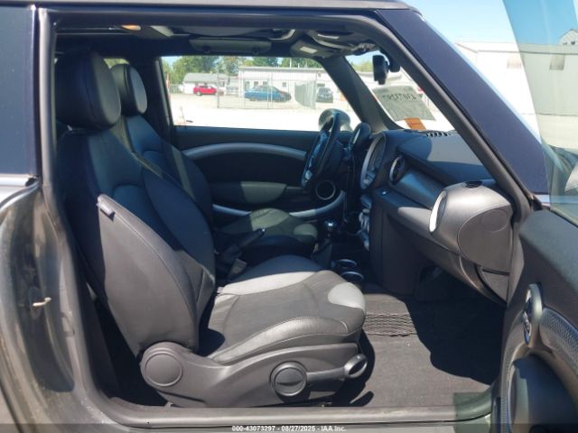 2009 MINI COOPER S WMWMF73539TX41039 Photo 4