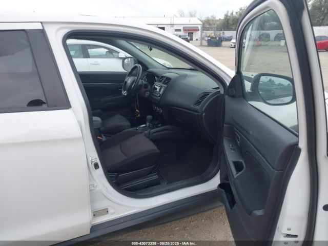 2017 MITSUBISHI OUTLANDER SPORT JA4AR3AU7HZ028845 Photo 4