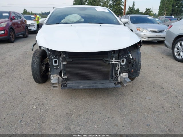Chrysler 200 2016 1C3CCCBB3GN100342 Image 13