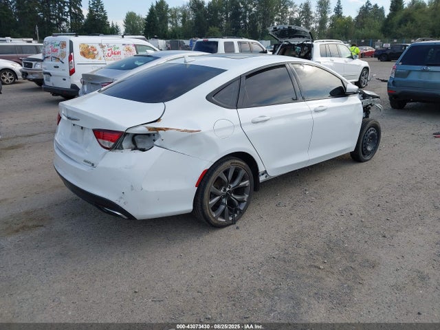 Chrysler 200 2016 1C3CCCBB3GN100342 Image 4