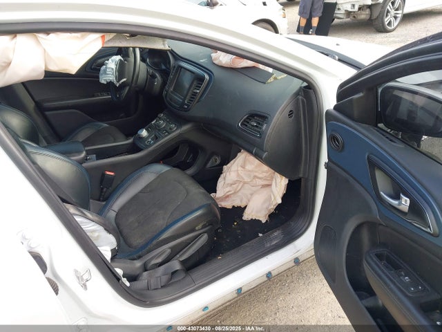 Chrysler 200 2016 1C3CCCBB3GN100342 Image 5