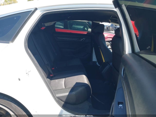 1HGCV1F38KA107057 Honda l15be