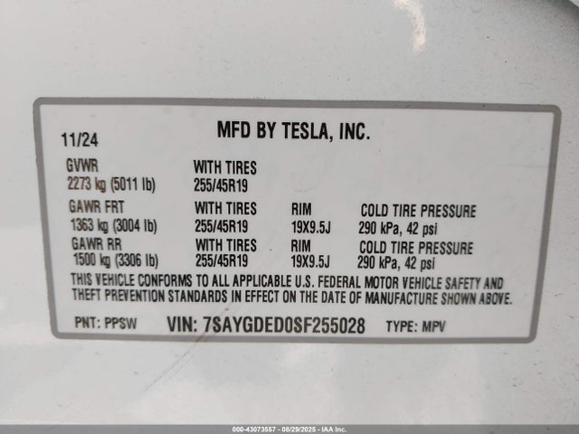 2025 TESLA MODEL Y 7SAYGDED0SF255028 Photo 8