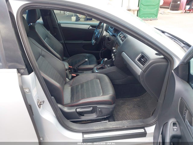 Продаж на аукціоні авто 2013 Volkswagen Jetta Gli Autobahn W/nav, vin: 3VW4A7AJ5DM220359, номер лоту: 43073591