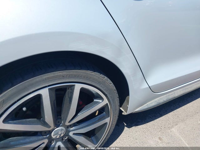 Продаж на аукціоні авто 2013 Volkswagen Jetta Gli Autobahn W/nav, vin: 3VW4A7AJ5DM220359, номер лоту: 43073591