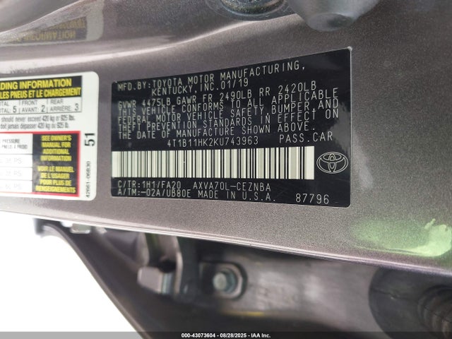 2019 Toyota Camry Le მანქანა იყიდება აუქციონზე, vin: 4T1B11HK2KU743963, აუქციონის ნომერი: 43073604