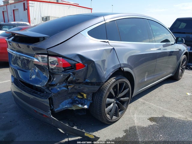 2020 TESLA MODEL X 5YJXCDE27LF237355 Photo 3
