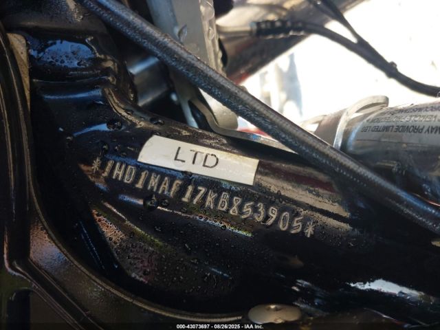 2019 HARLEY-DAVIDSON FLHTCUTG 1HD1MAF17KB853905 Photo 9