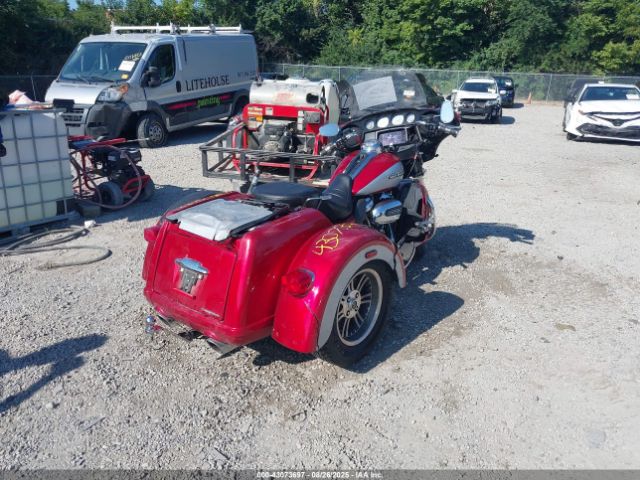 2019 HARLEY-DAVIDSON FLHTCUTG 1HD1MAF17KB853905 Photo 3