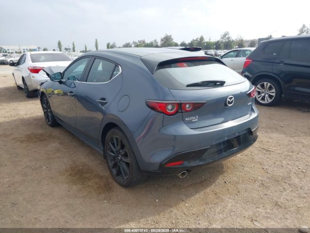 2024 MAZDA MAZDA3 HATCHBACK JM1BPBLM0R1656012 Photo 2